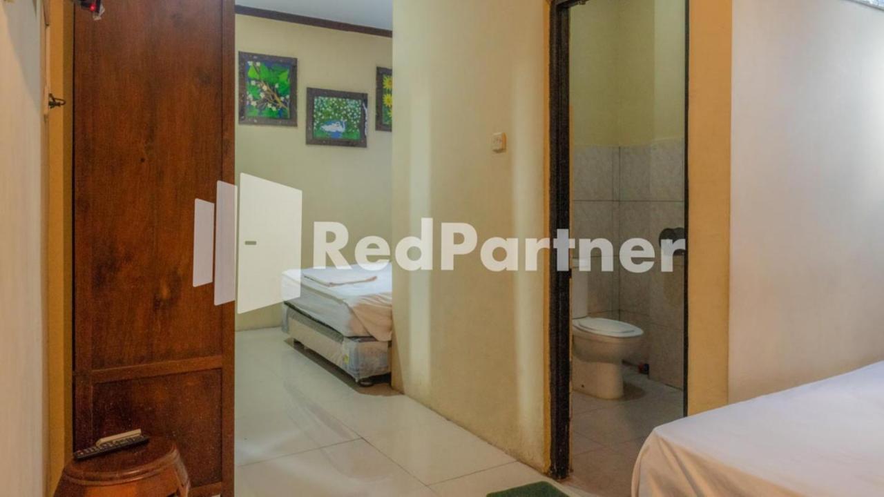 Vandhela Homestay Syariah Mitra Reddoorz 泗水 外观 照片