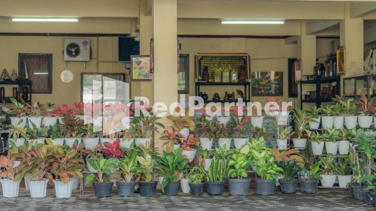 Vandhela Homestay Syariah Mitra Reddoorz 泗水 外观 照片