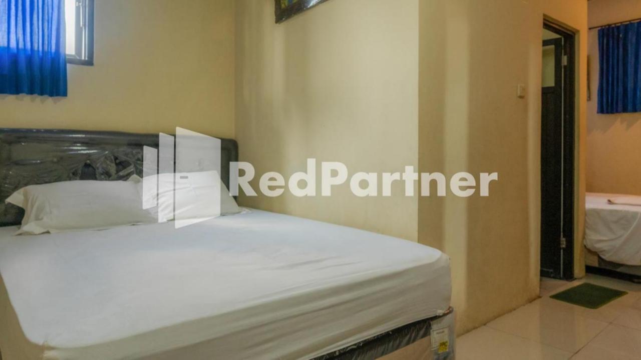 Vandhela Homestay Syariah Mitra Reddoorz 泗水 外观 照片