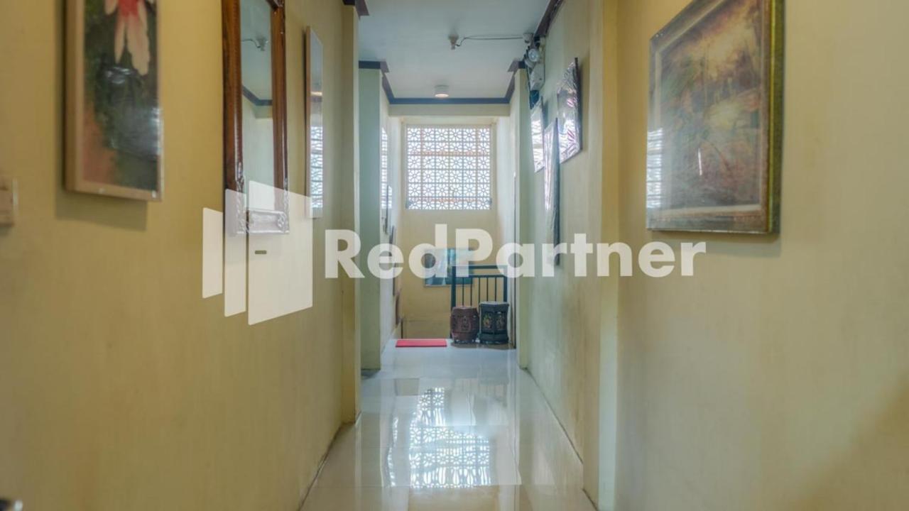 Vandhela Homestay Syariah Mitra Reddoorz 泗水 外观 照片